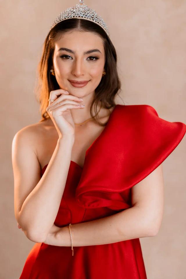 Yasmin Albiero 