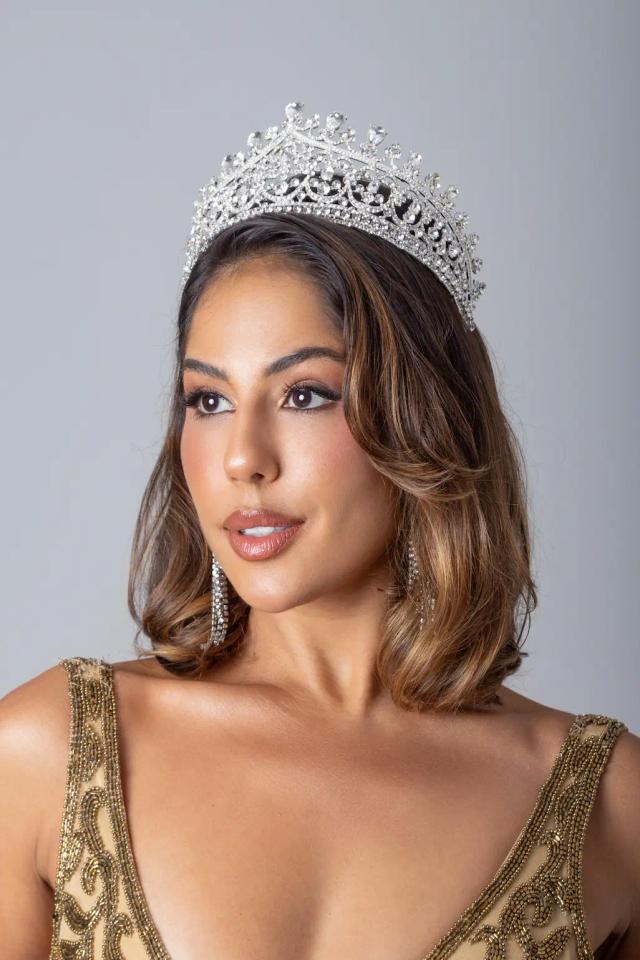Letícia de Araújo  